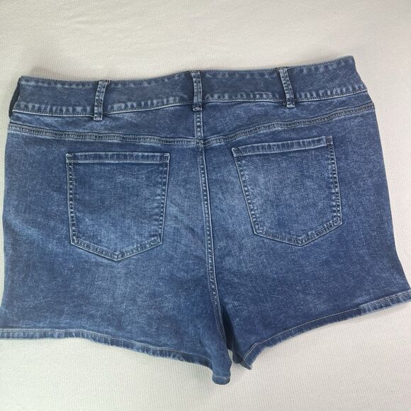 Torrid Blue Denim Jean Shorts Women’s Plus Size 24 3 ButtonsSummer - Picture 2 of 12